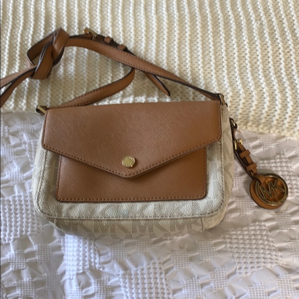 Michael Kors Cross body bag